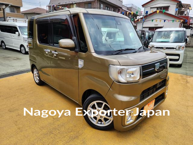 DAIHATSU WAKE