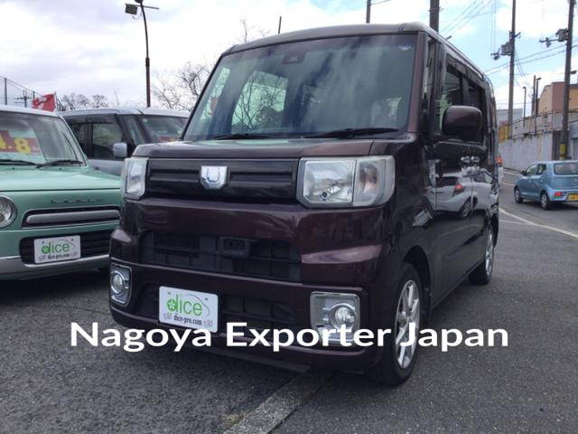 DAIHATSU WAKE