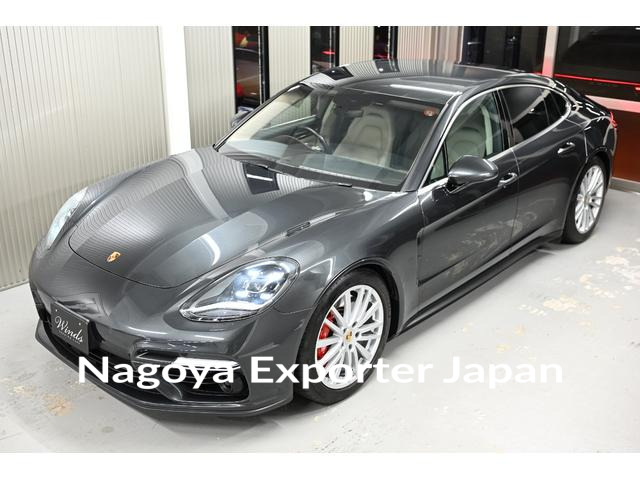 PORSCHE PANAMERA