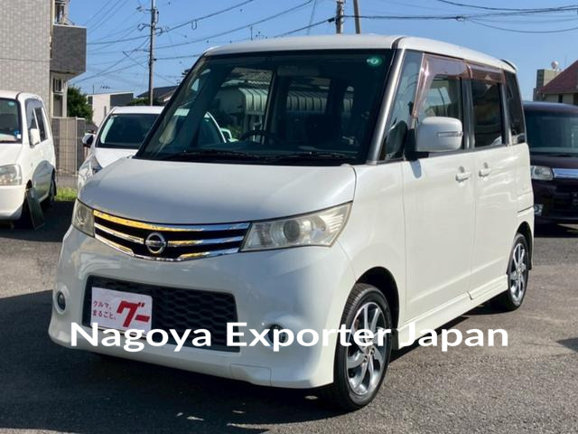 NISSAN ROOX