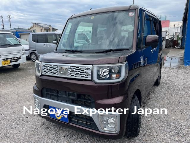 DAIHATSU WAKE