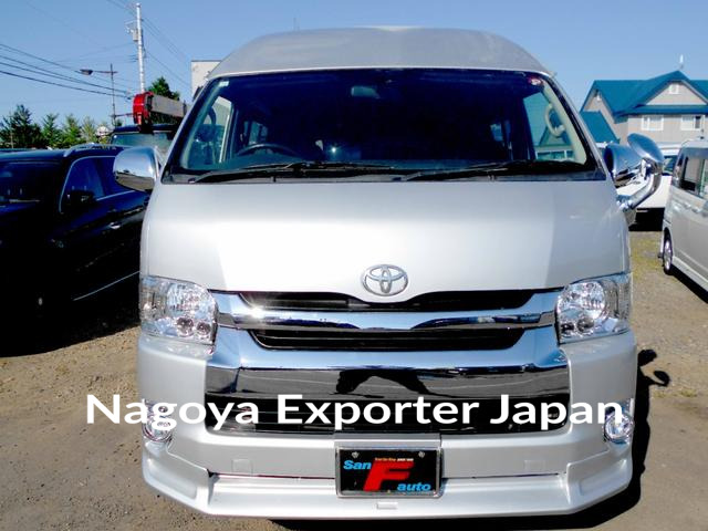 TOYOTA HIACE VAN