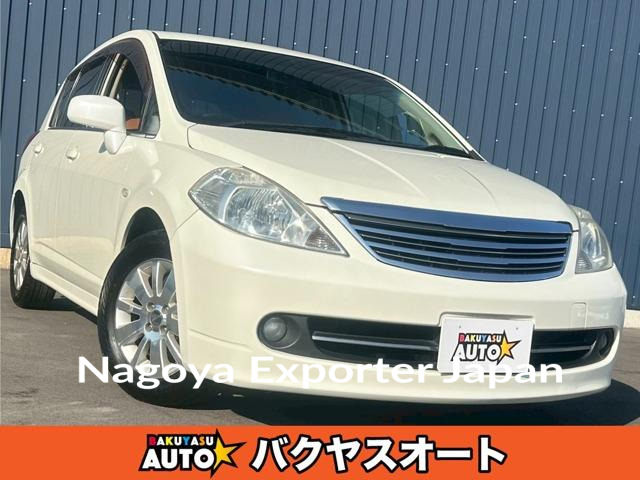 NISSAN TIIDA