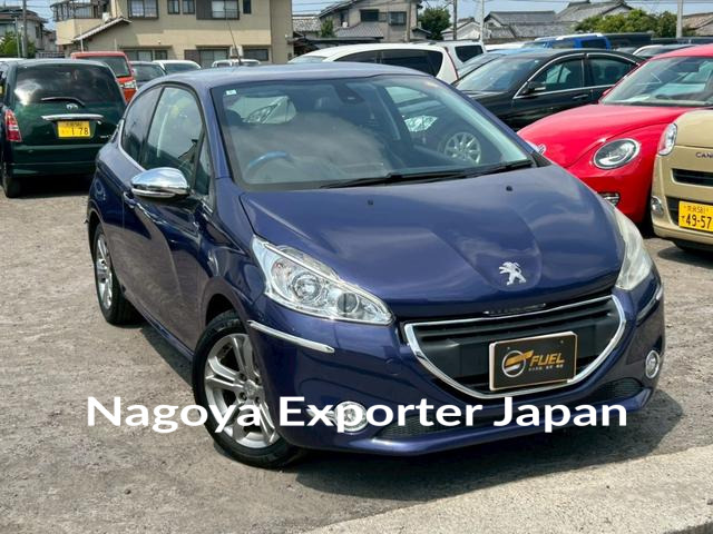 PEUGEOT 208
