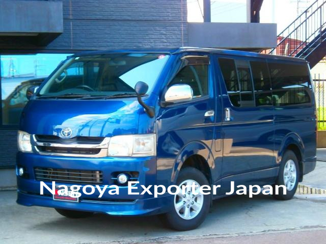 TOYOTA HIACE VAN