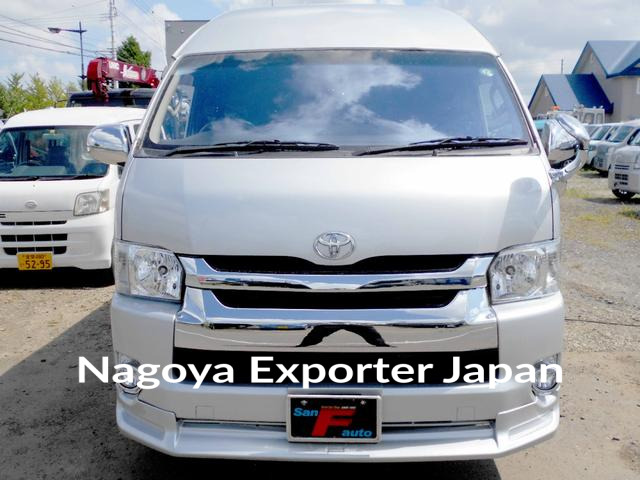 TOYOTA HIACE VAN