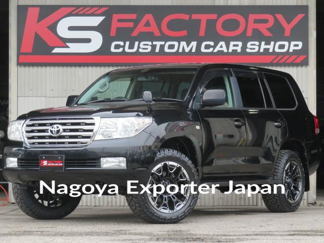 TOYOTA LAND CRUISER