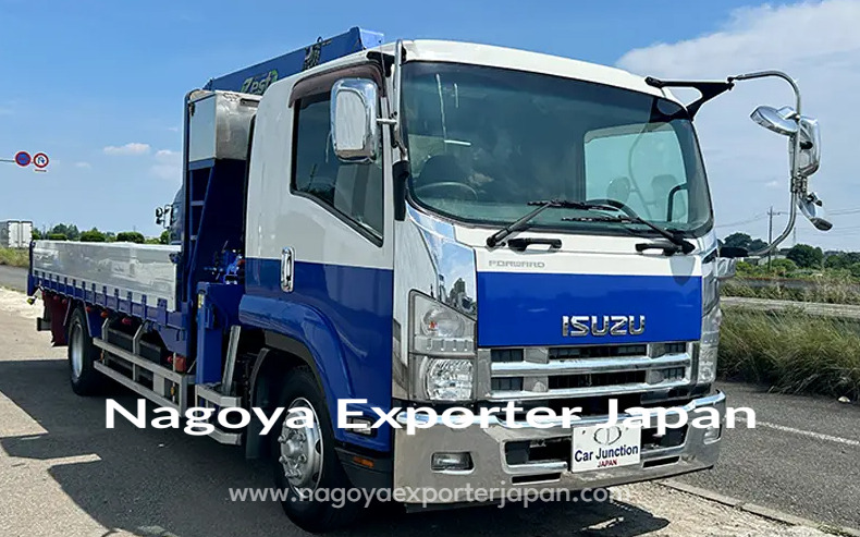 Isuzu  Forward Manual 5.2L Crane Truck 7.2 Ton