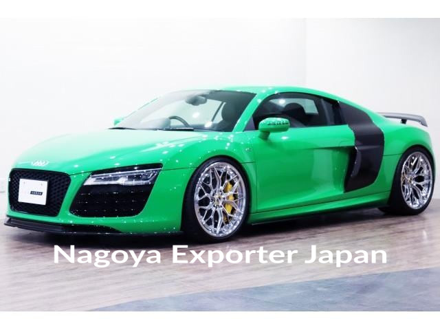AUDI R8