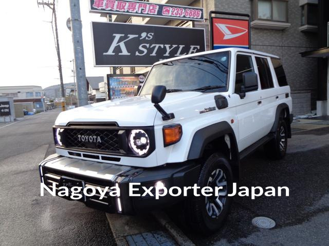 TOYOTA LAND CRUISER 70