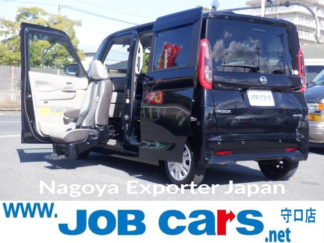 NISSAN ROOX