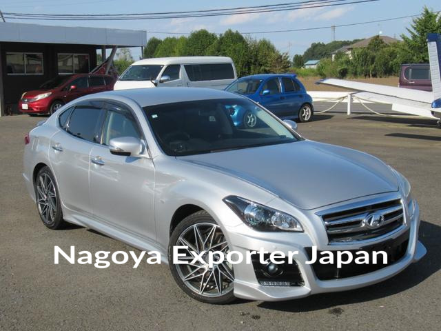 NISSAN FUGA