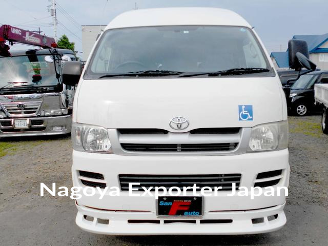 TOYOTA HIACE VAN