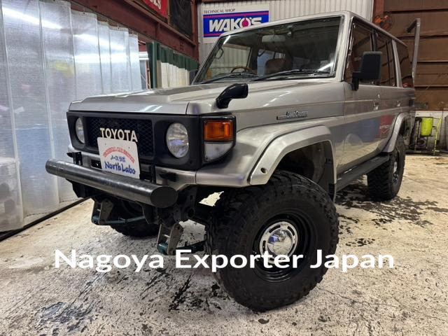TOYOTA LAND CRUISER 70