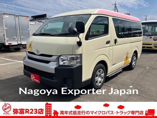 TOYOTA HIACE WAGON
