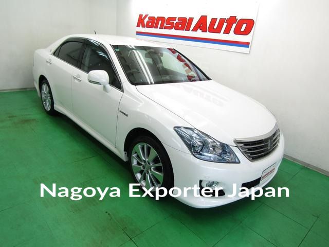 TOYOTA CROWN HYBRID