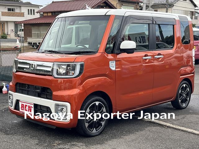 DAIHATSU WAKE
